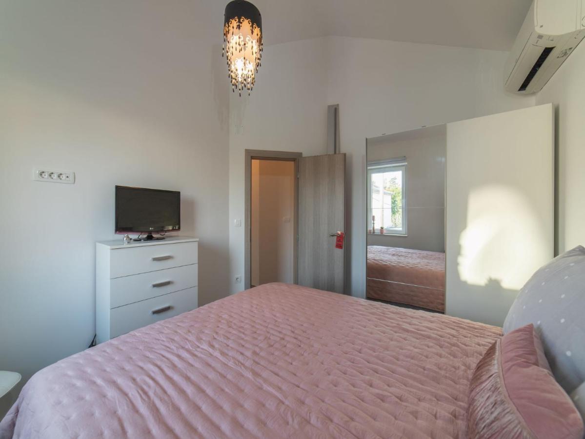 Apartment Fiora Kaštela Eksteriør billede