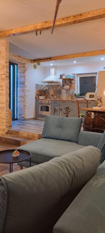 Apartment Fiora Kaštela Eksteriør billede