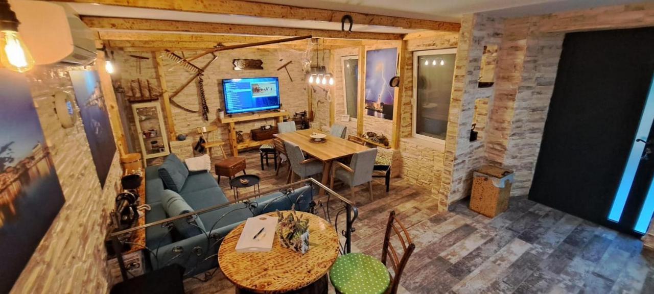 Apartment Fiora Kaštela Eksteriør billede